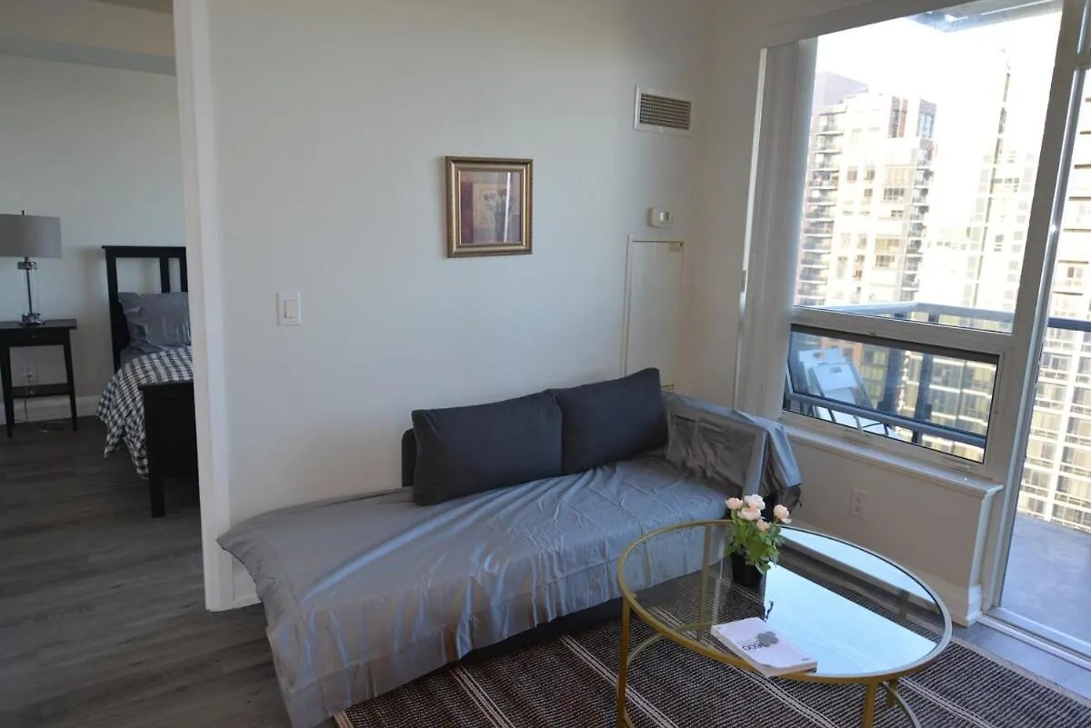 Condo at Yonge-Sheppard Station, North York Toronto Appartamento