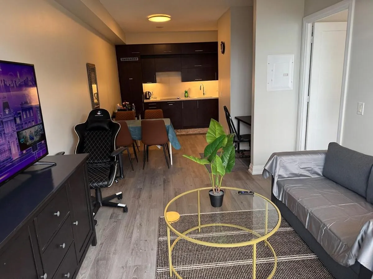 Condo at Yonge-Sheppard Station, North York Toronto Appartamento