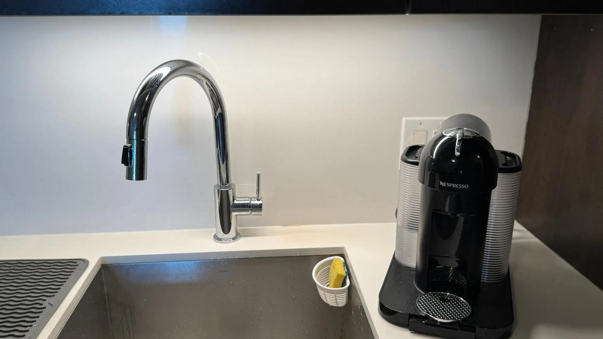 Appartamento Condo at Yonge-Sheppard Station, North York Toronto Canada